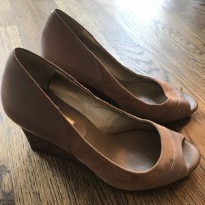 Banana Republic Wedges Size 9